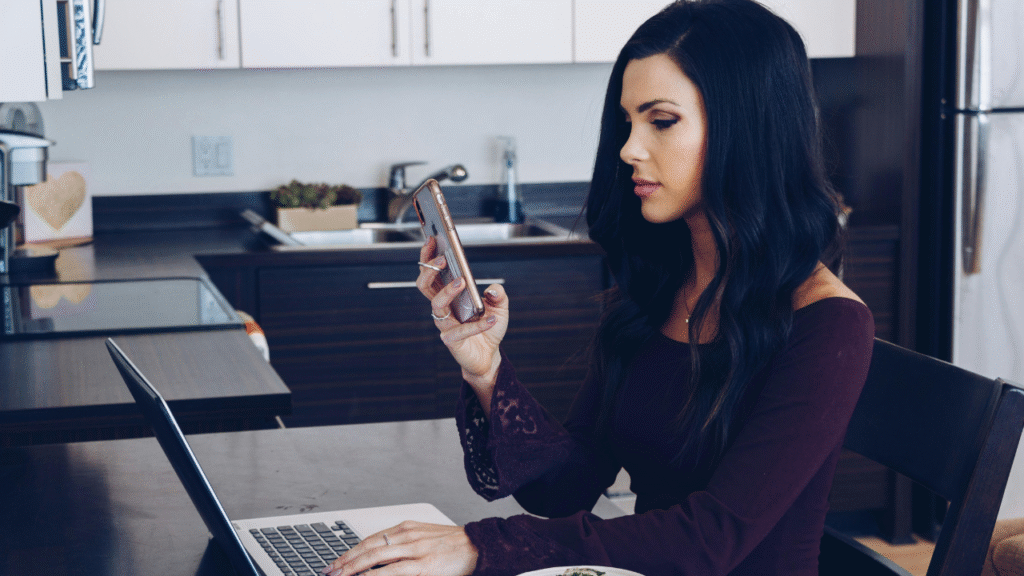 Start your day screen-free during breakfast