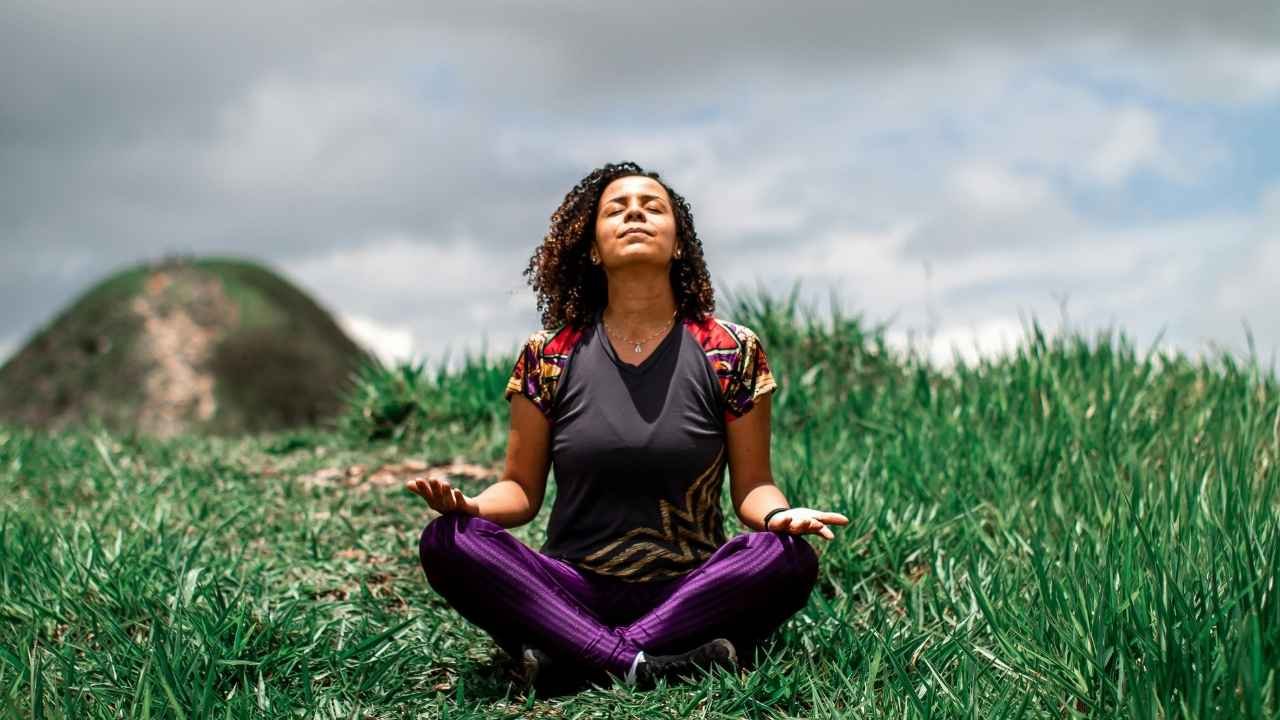 Peaceful Buddha statue in meditation symbolizing calmness and inner balance